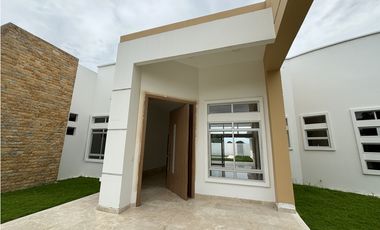VENTA DE CASA EN CONJUNTO RESIDENCIAL SOBRE LA VIA  MONTERIA - CERETE