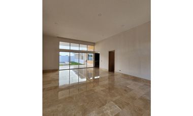 VENTA DE CASA EN CONJUNTO RESIDENCIAL SOBRE LA VIA  MONTERIA - CERETE