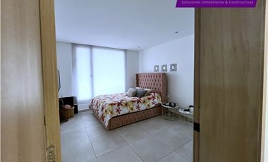 Casa de lujo con piscina en Urb. Marina Blue, Manta