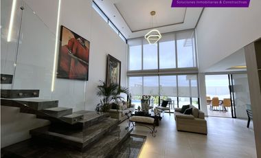 Casa de lujo con piscina en Urb. Marina Blue, Manta