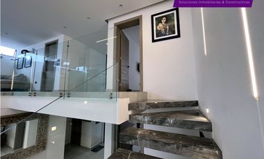 Casa de lujo con piscina en Urb. Marina Blue, Manta