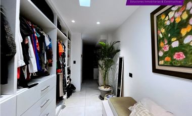 Casa de lujo con piscina en Urb. Marina Blue, Manta