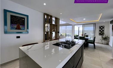 Casa de lujo con piscina en Urb. Marina Blue, Manta