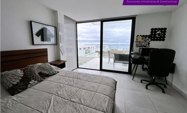 Casa de lujo con piscina en Urb. Marina Blue, Manta