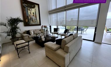 Casa de lujo con piscina en Urb. Marina Blue, Manta