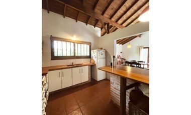 VENTA CASA DE 4 AMB. C/ GARAGE, TERRAZA Y PARQUE. BOSQUE PERALTA RAMOS