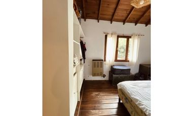 VENTA CASA DE 4 AMB. C/ GARAGE, TERRAZA Y PARQUE. BOSQUE PERALTA RAMOS