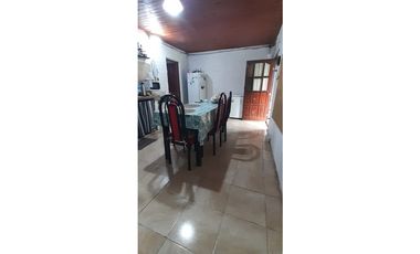 Casa 3 dormitorios con pileta en Colonia Benitez