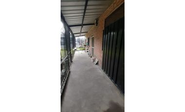 Casa 3 dormitorios con pileta en Colonia Benitez