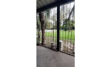Casa 3 dormitorios con pileta en Colonia Benitez