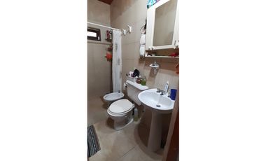 Casa 3 dormitorios con pileta en Colonia Benitez