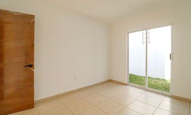 *ESTRENA CASA EQUIPADA EN COND. ACAPANTZINGO CON ALBERCA Y SEGURIDAD, A 5 MIN. DE LA DESV DE LA  AUT.  (CENTRO DE CUERNAVACA)*