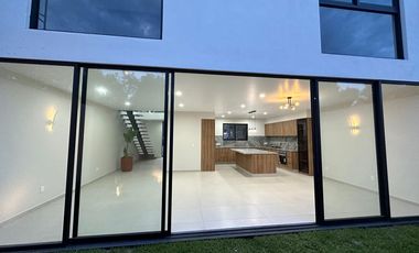 Casa de lujo en Privanza, Solares en Venta