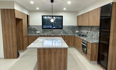 Casa de lujo en Privanza, Solares en Venta