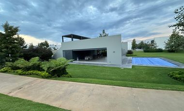 Casa de lujo en Privanza, Solares en Venta