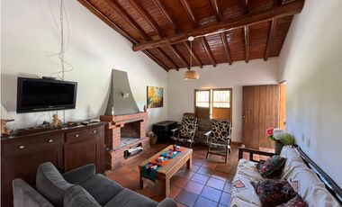 Alquiler casa de campo con 5 habitaciones en Aguas claras