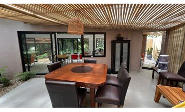 Casa campestre en Arriendo en Rionegro con vista al bosque y turco