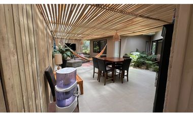 Casa campestre en Arriendo en Rionegro con vista al bosque y turco