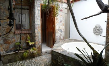 Alquiler casa campestre 4 habitaciones en Rionegro unidad cerrada