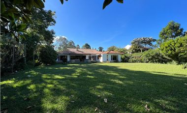 Casa en unidad cerrada en el tablazo