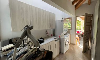 Casa en unidad cerrada en el tablazo