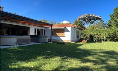 Casa en unidad cerrada en el tablazo