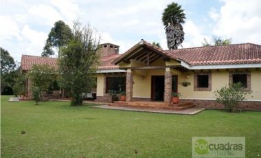 Venta Casa Campestre en El Retiro Fizebad con terreno 10.500 m²