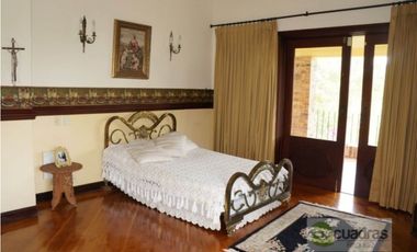 Venta Casa Campestre en El Retiro Fizebad con terreno 10.500 m²