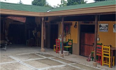 Venta casa campestre con 5 pesebreras y piscina en Guarne