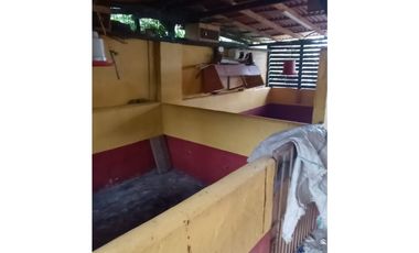 Venta casa campestre con 5 pesebreras y piscina en Guarne