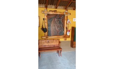 Venta casa campestre con 5 pesebreras y piscina en Guarne