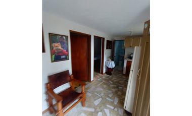 Venta casa campestre con 5 pesebreras y piscina en Guarne