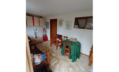 Venta casa campestre con 5 pesebreras y piscina en Guarne