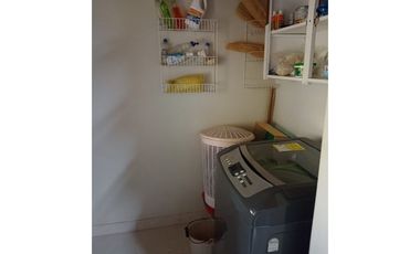 Venta casa campestre con 5 pesebreras y piscina en Guarne