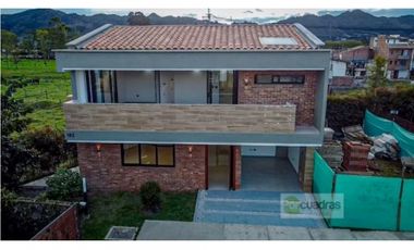 Casa para estrenar en La Ceja