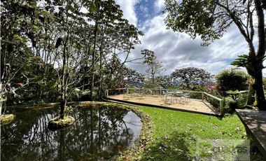 casa en conjunto cerrado en Fizebad