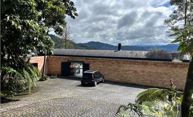 casa en conjunto cerrado en Fizebad