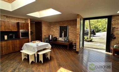 casa en conjunto cerrado en Fizebad