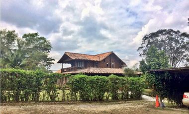 Alquiler casa campestre en Rionegro, 3200 m² cerca a San Antonio