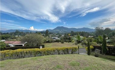 Venta casa campestre 1 planta en La Ceja – Vista, diseño y unidad 24/7