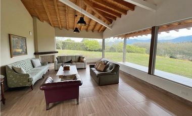 Venta casa campestre 1 planta en La Ceja – Vista, diseño y unidad 24/7