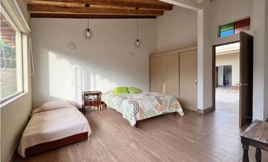 Venta casa campestre 1 planta en La Ceja – Vista, diseño y unidad 24/7