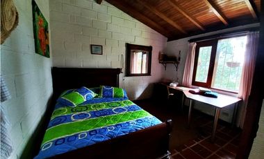 Finca agropecuaria de 6,4 ha con cultivo de aguacate en venta