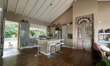 HERMOSA FINCA UBICADA EN EL ORIENTE DE 9.000 M2