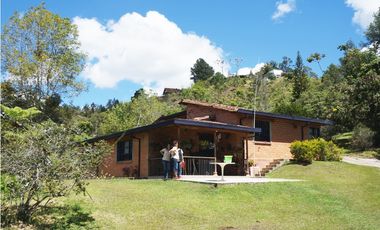 Venta casa campestre con bosque y subdivisión