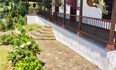 VENTA DE  FINCA GUARNE DE 178.526 M2 (17.85 H) CON 4 MATRICUALAS