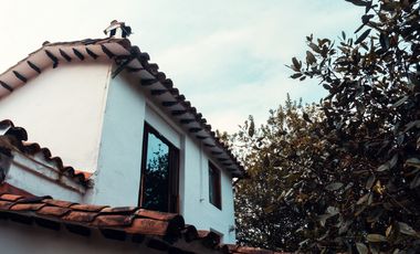 FINCA EL RETIRO CON 5 CONSTRUCCIONES