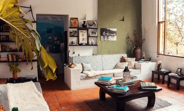 FINCA EL RETIRO CON 5 CONSTRUCCIONES