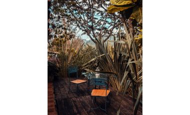 FINCA EL RETIRO CON 5 CONSTRUCCIONES
