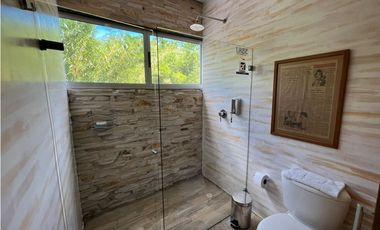 Casa finca moderna con 4 habitaciones, en el Capiro Llanogrnde